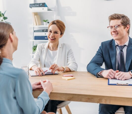 HR-szakmai anyagok ajándékba allasinterju, HR, munkaltato, munkavallalo