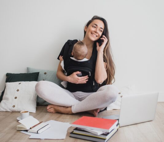 Kismamák számára közvetítenek munkát anya, foglalkoztatas, home office, reszmunkaido
