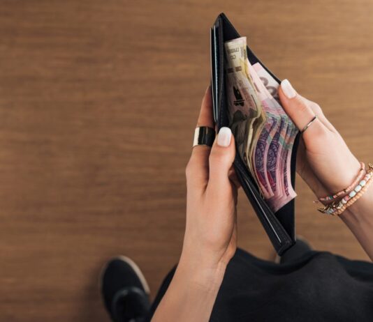 Durván emelkedett az átlagkereset, de ennek más oka van atlagkereset, ber, bruttó, ksh