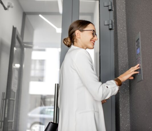 Kismamák a munkaerőpiacon: mik az esélyek? munkaeropiac, kismama, oneletrajz, munka