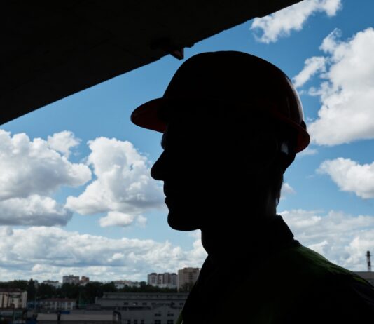 BKIK: továbbra sem enyhül a munkaerőhiány az építőiparban munkaeropiac, munkaerohiany, epitoipar, evosz