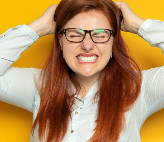 Elbocsátható az elviselhetetlen munkatárs? csillagjegy-horoszkóp-ezotéria-november