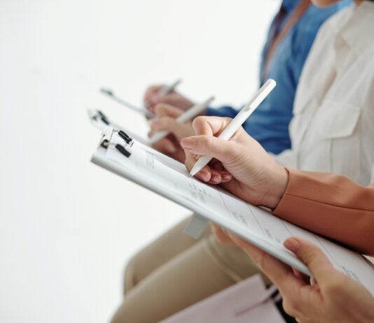 A jó önéletrajz titka oneletrajz, karrier, allas, allasinterju