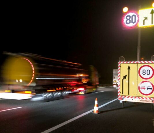 Önműködő terelőrendszerrel óvja munkavállalóit a Magyar Közút munkavedelem, munkavallalo, munkaltato, munka