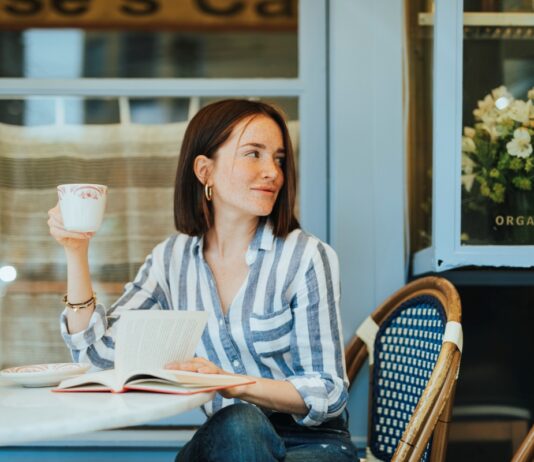 Merülj el a munka világában könyvajánlónk segítségével! konyvajanlo, karrier, onfejlesztes, szakma