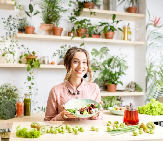 Lehet-e egészségesen enni a munkahelyen? munkahely, munkaebed, munkaegeszseg, egeszseg, taplalkozas