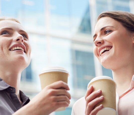 A kávézók több mint fele kedveli a munkahelyi kávézást kave, munkahely, szervezeti kultura, munkavallalo