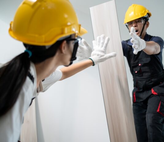 Te is tehetsz a munkahelyi balesetek elkerülése érdekében! munkahelyi baleset, munkavedelem, munkahelyi biztonsag, munkavegzes