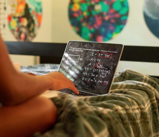 SZTE: oktatók és hallgatók segítik a középiskolásokat oktatas, felsooktatas, palyaorientacio, palyavalasztas