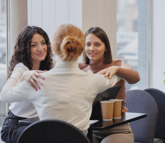 A Kos támogató emberekkel vegye körbe magát! horoszkop, ezoteria, karrier, kos