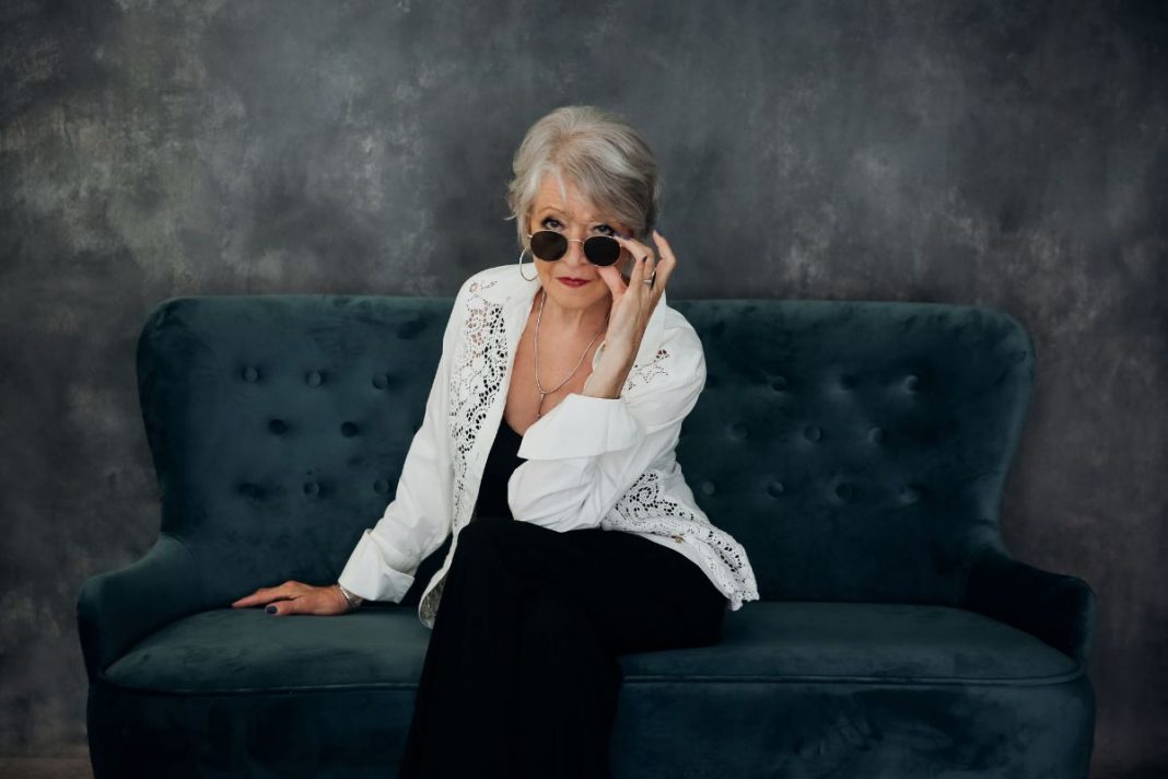 uhrik teodóra, karrier, pécs, díszpolgár