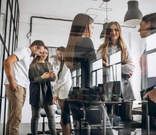 Miért lép le a munkahelyéről a Z-generáció? z generacio, munka, munkavallalo, felmondas