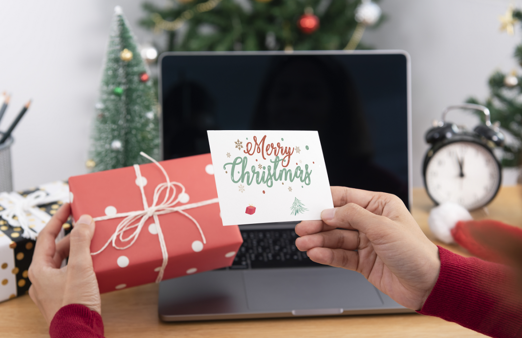 Mindent a munkahelyi ajándékozásról – ezeket tedd és ne tedd! ceges, karácsony, munkahelyi, ajandekozasnal, ajandek, munkatars