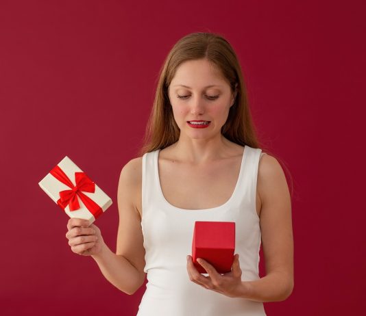 Céges karácsony: az 5 legrosszabb ajándék ceges-karacsony-ajandekozas-rossz-ajandek-munkatars