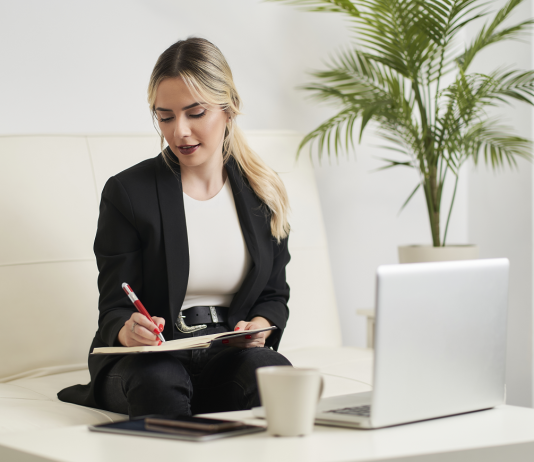 Lehet-e egyszerre több munkahelyed távmunkában? távmunka, munkahely, karrier, távmunkában