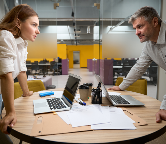 Ki, mikor mehet szabadságra? – így kerüld el a munkahelyi konfliktusokat életkor szerinti szabadság, éves szabadság, szabadság, életkor után járó szabadság, gyermek után járó pótszabadság, szabadságot