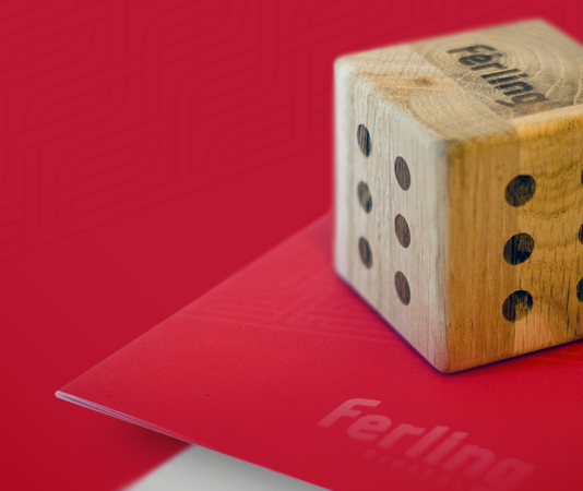 Az ikonikus piros logós PR ügynökség