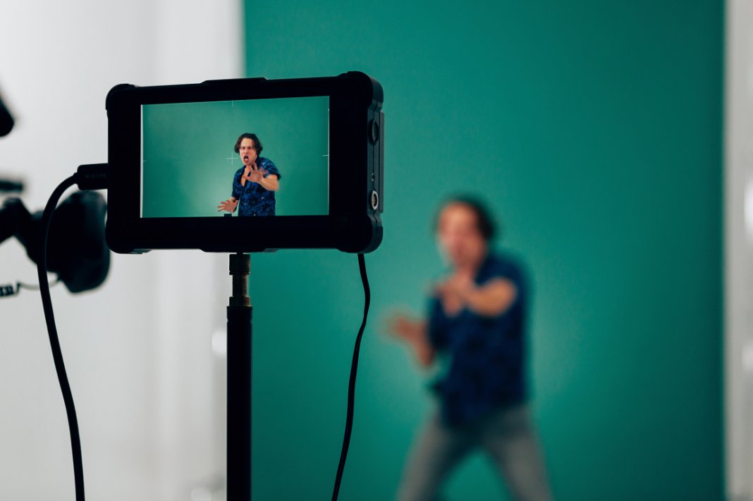 Skatulyában rekedt színészek, akik mindig egy karaktert játszanak szineszek, adam sandler, angelina jolie, bulvar