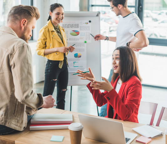 Vesd le a szürke kisegér jelmezét! népszerűség, munkahely, tippek, tanácsok