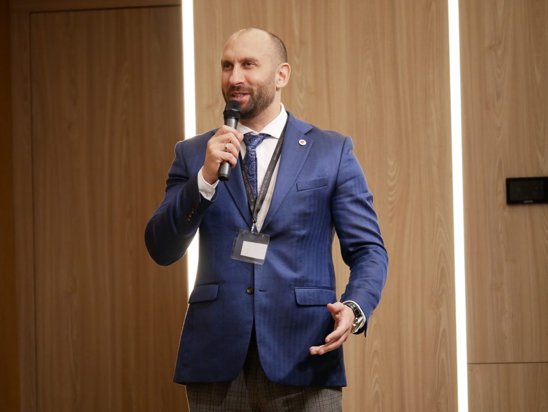 BNI: 2024-ben az agilitás és az ügyfélközpontúság lesz a vállalkozások növekedésének kulcsa Természetesen távolabbról szemlélve is az ügyfélelégedettség az egyik legfőbb mutatója az üzleti sikernek, azonban ez napjainkban már többről szól.