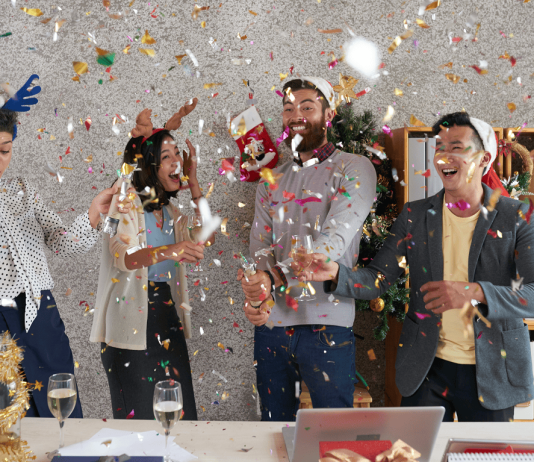5 szabály, amit tarts be az év végi céges bulin ceges karacsonyi, cgeges karacsonyi parti, buli, szabalyok