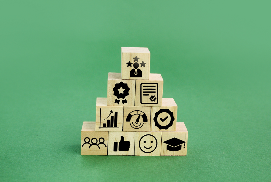 Így készülj az év eleji teljesítményértékelésre 3 lépésben teljesítményértékelésre, teljesítmény, teljesítményértékelés, visszajelzés, felkészülés, tippek