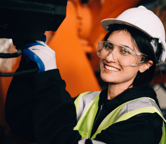 Csak biztonságos és „munkavállalóbarát” munkahelyen nyújtható minőségi teljesítmény (II. rész) biztonságos munka. munkavédelem, a munkavédelem feladata, munkavédelmi oktatás, tűz és munkavédelem