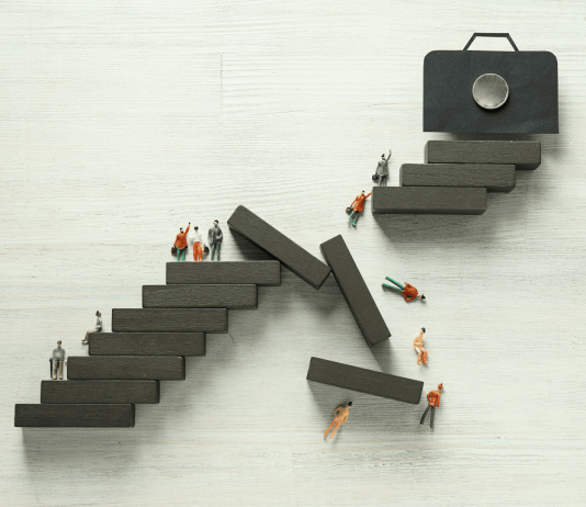 Újrakezdés : Felsővezetőből lett eladó karrierváltás, karrier 40 felett, karrier