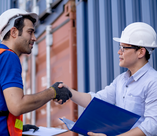 Többet kereshet egy szakmunkás, mint egy diplomás állás
