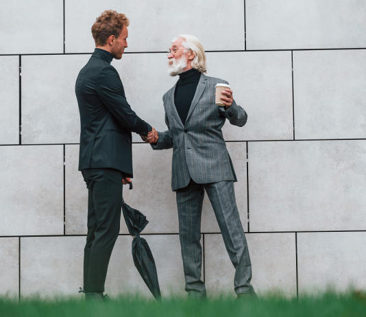 Tegezhetem vagy magázzalak? magázás, munkahelyi etikett, tegezés