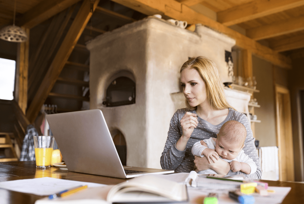 Otthonról végezhető munkák anyukáknak 2. rész otthonról végezhető munka anyukáknak, munka anyukáknak, állás kisgyermekes anyukáknak, munka gyesen lévő anyukáknak