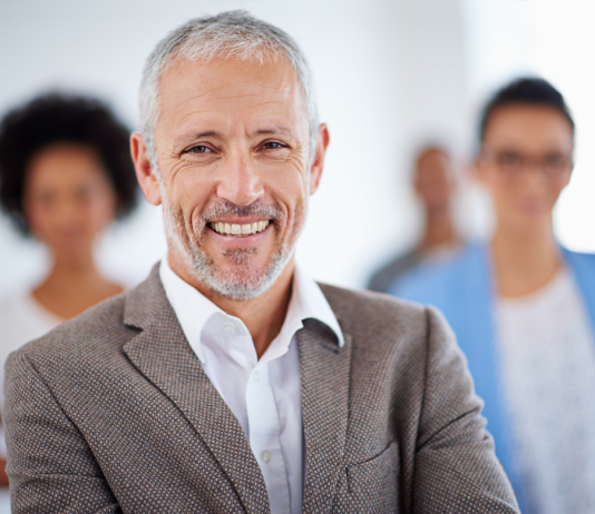 Toxikus pozitivitás: Így mérgezi a munkakörnyezetet toxikus főnök, mérgező főnők, mérgező pozitivitás, rossz munkakörnyezet