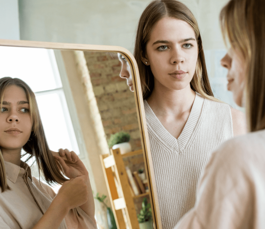 Ezért normális, ha van egy kis imposztor szindrómád fejlődés, imposztor szindróma, imposztor szindróma jelentése, önhibáztatás