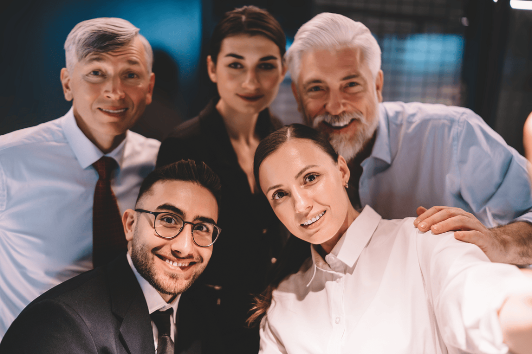 A munka igazi hősei: íme minden, amit az Y generációról tudni kell generáció, generációk munkahelyen, y generáció