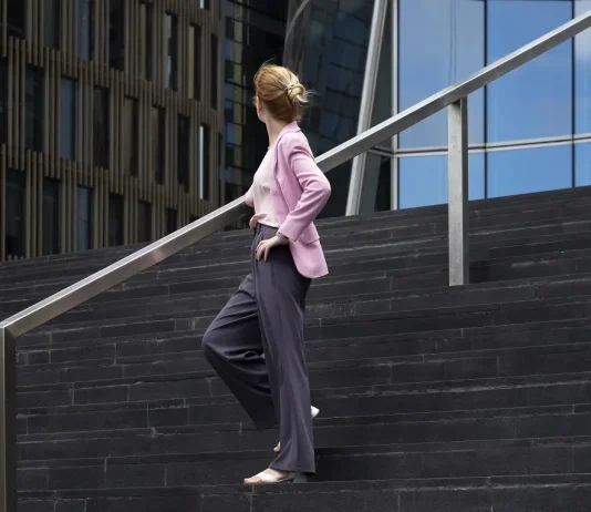 Annyit és ne többet, ezen az elven működik az Act Your Wage trend Act Your Wage, pszichologia, munka es maganelet, trendek, fizetes