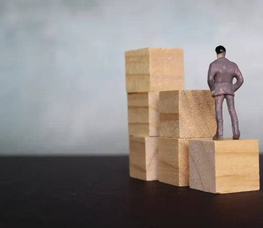 Kudarcra ítélt belső előléptetés: Ez a Peter-elv előléptetés, karrier, munka, Peter-elv, sikertelenség