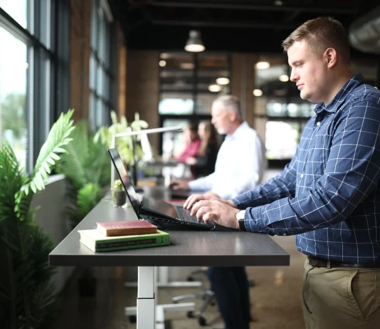 Többgenerációs munkahely: átok vagy áldás? Többgenerációs