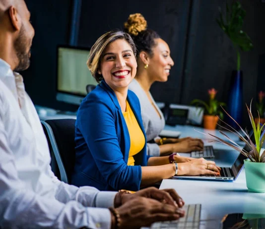 Az egyik jegy számára jól jön a humor Karrier horoszkóp: 2025.02.06.