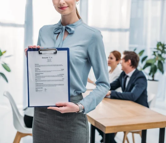 Modern és hatékony önéletrajz sablon vezetőknek