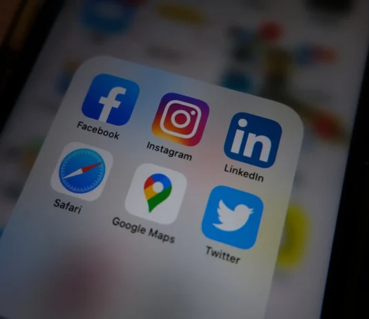 Munkakeresés a közösségi médiában: Használd (ki) okosan! Közösségi