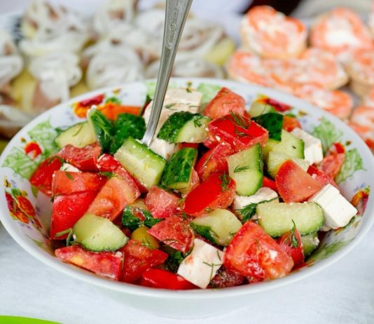 Mediterrán tésztasaláta