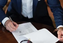 Szakképzettség alatti foglalkoztatás trend, ami itthon is divat Foglalkoztatás