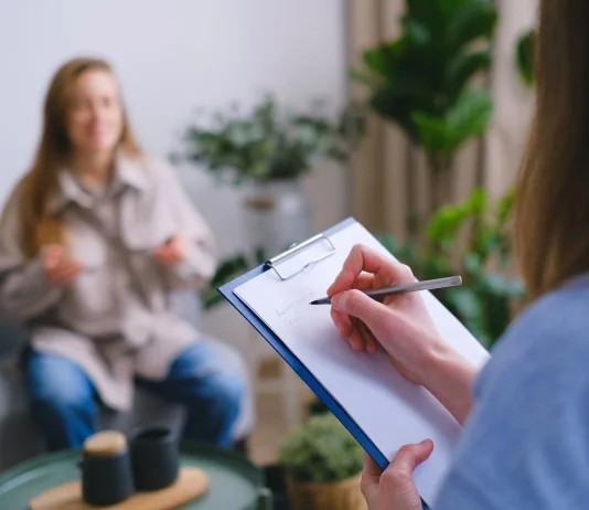 Valamit le kell zárnia az egyik zodiákusnak! Karrier horoszkóp-2025.10.10.