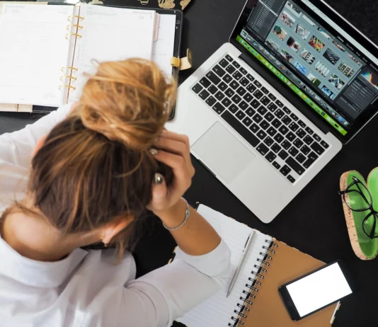 Nem a munka nehéz, a légkör mérgező Légkör