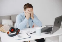 Egész nap csak ültél, mégis úgy érzed, mintha fizikai munkát végeztél volna? Fizikai